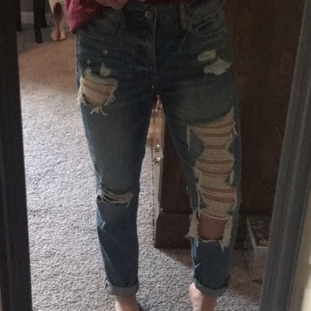 American Eagle Distressed Mom Jeans